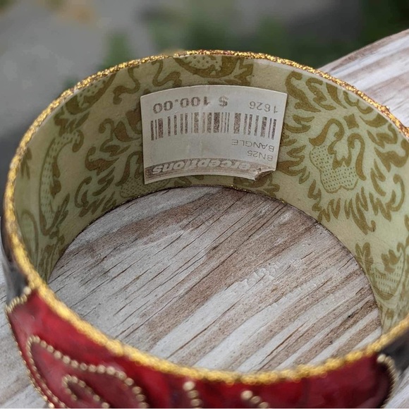 Vintage Cold Enamel Red Rose Damask Pattern Bangle with Gold Trim - Picture 9 of 16